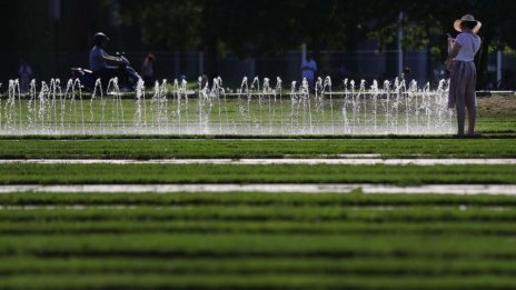 Миналият месец е бил вторият най-топъл април в света