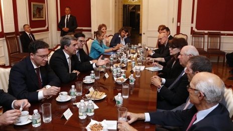 Плевнелиев: България да ускори подготовката за присъединяване към еврозоната