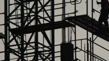 Строителят на най-високата кула в Европа преговаря за дял в турска болница