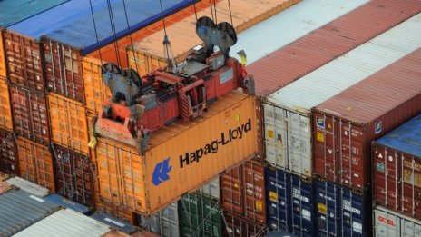 Слабото евро може да увеличи германския износ през 2017 г.