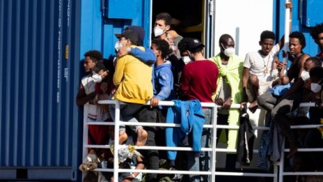 Италия търси помощ от ЕС заради нелегалните мигранти