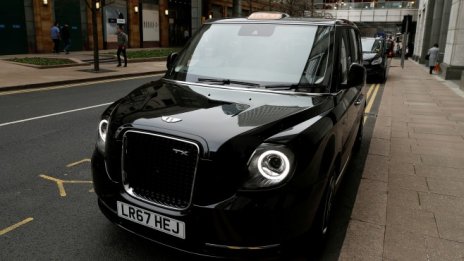 Първото електрическо такси тръгна в Лондон