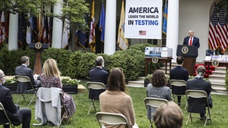 Защо Тръмп отново прекъсна скандално и внезапно пресконференция