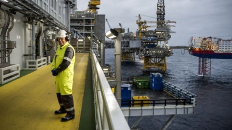 Норвегия ще похарчи рекордна сума от суверенния си фонд, за да се справи с кризата