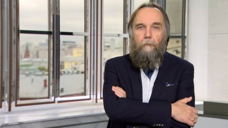 Руснакът между Путин, Ердоган и Тръмп