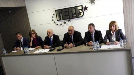 ГЕРБ ще запази плоския данък и ще редуцира плащанията в брой