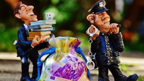 За месец НАП образува 8 хил. изпълнителни дела за неплатени данъци