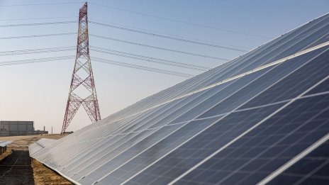 Зеленият преход на Италия се бави от липсата на мащабни соларни централи