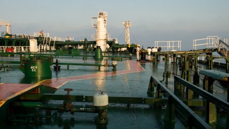 Петролът поскъпва след съобщенията, че Израел може да атакува Иран*