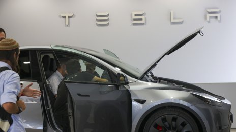 Tesla повишава цените на някои коли Model Y в САЩ