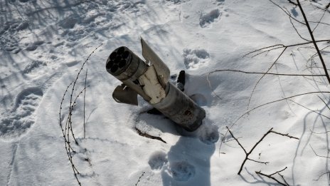 Първи сателитни снимки показват, че руската ракета "Орешник" май е пропуснала целта си*