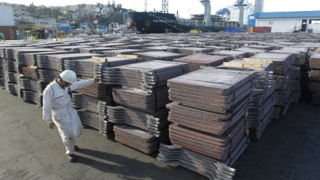 Цената на медта достигна най-ниските си нива за последните шест години