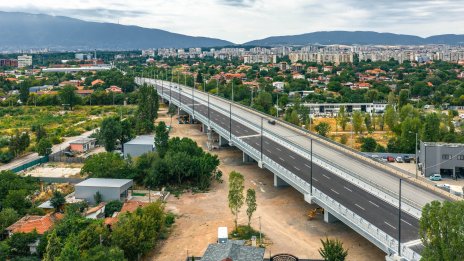 Новият мост на "Бакърена фабрика" в София е отворен за движение