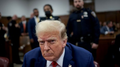 Съдия заплаши Тръмп със затвор заради неуважение към съда