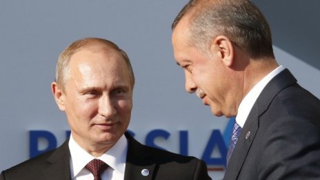 Ердоган: Турция с въодушевление търси нова фаза в отношенията с Русия