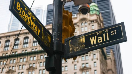 Wall Street гледа с надежда към новия сезон на отчетите