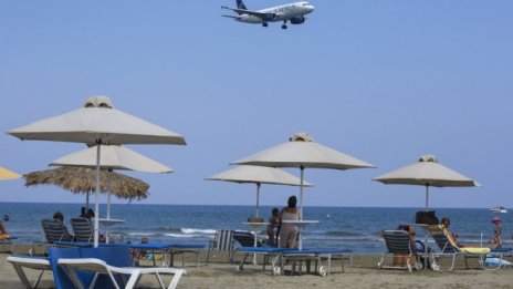 Посещенията на чужденци в България са нараснали двойно през юни