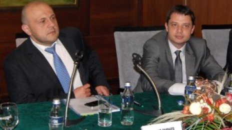 Делян Добрев: Надяваме се за годината да имаме близо 2% ръст на икономиката