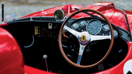Ferrari на Фанджо и Мос бе продадено за 22 млн. долара