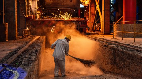 Печалбата на китайските фирми за стомана се възстановява с помощ от Пекин