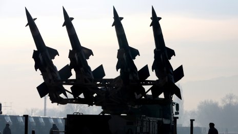 Българите подкрепят най-слабо общото купуване от ЕС на военно оборудване за Украйна