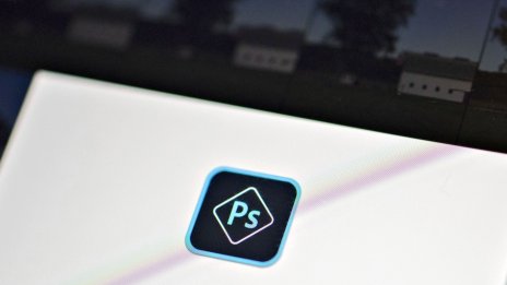 Adobe не успява да убеди инвеститорите, че може да просперира в AI ерата