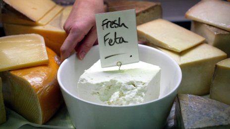 Циклонът "Даниел" удари по гръцкото сирене фета