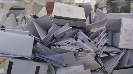 "Сова харис": Шест партии влизат в парламента с формацията на Радев начело
