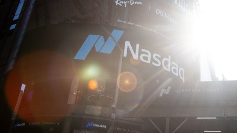 Wall Street започва деня с леки изменения след рекордите в понеделник*