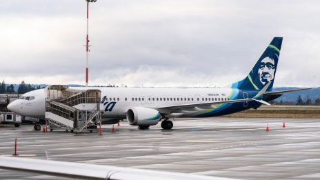 Boeing пак е под натиск заради инцидент със самолет 737 MAX 9