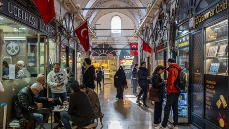 Инфлацията в Турция през януари забавя с по-малко от очакваното 