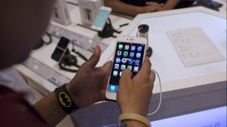 Apple може да предлага собствени телеком услуги в САЩ и Европа