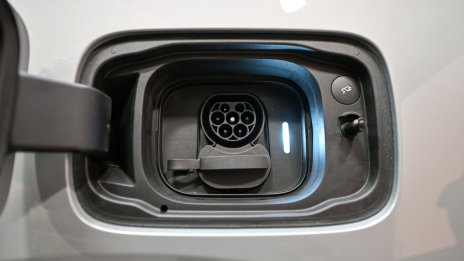 Най-голямата строителна компания в Индия се фокусира върху електромобилите