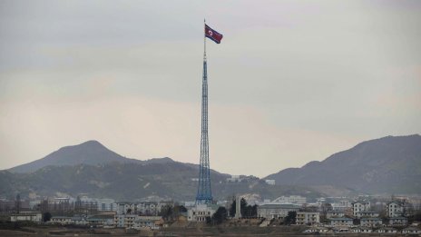 Северна Корея се отказа от военно споразумение със Сеул и разполага нови оръжия по границата