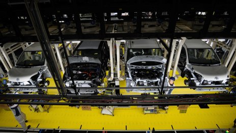 Toyota преговаря за продажбата на своя завод в Санкт Петербург на Русия