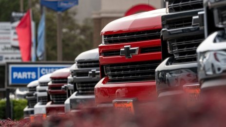 General Motors ограничава производството на пикапи заради недостига на чипове