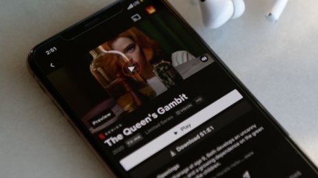 Netflix има нужда от нови източници на приходи