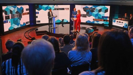 Първи ТВ дуел за лидерския пост в Лондон - битката за духовното наследство на Тачър