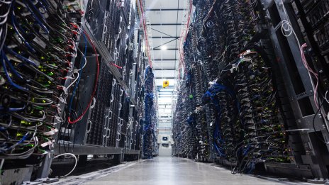 Amazon и Google стартират мултиоблачна услуга за по-бързо свързване