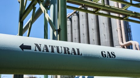 Дългосрочни сделки за доставка на газ се сблъскват с климатичните цели на Европа