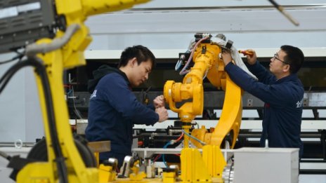 Роботите ще са вашите нови колеги, а не конкуренти