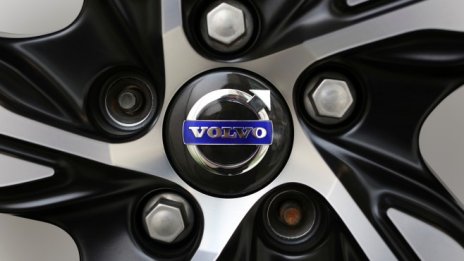 Volvo спира производството на хечбека си