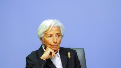 Споровете за пандемичната програма на ЕЦБ навяват спомени за мандата на Драги
