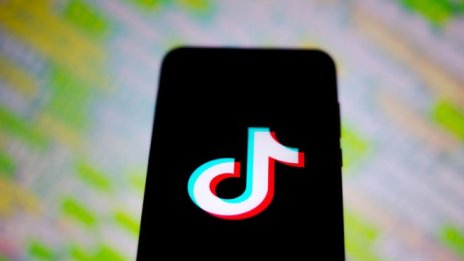 Нидерландски регулатор разследва как TikTok опазва данните на децата