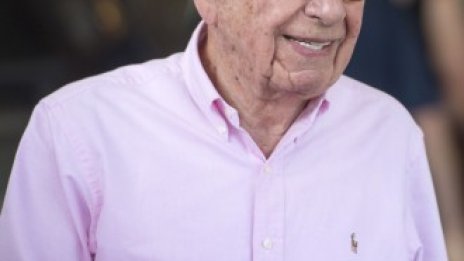 News Corp е на загуба от 1 млрд. долара, Мърдок спира бонусите