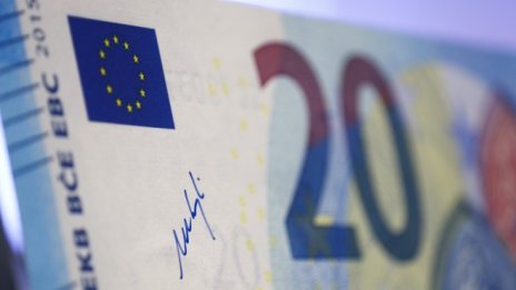 Централните банки трябва да внимават за политическата долна граница на лихвите