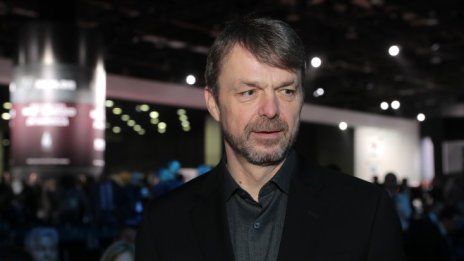 Шефът на Fiat-Chrysler продал акциите си след офертата от  Renault