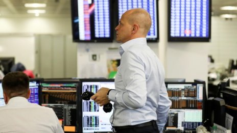 Европейските публични компании може да прекратят 9-месечната корпоративна рецесия