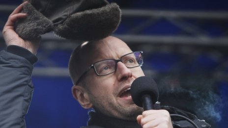 Арсений Яценюк бе избран за премиер на Украйна