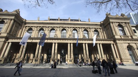 Как европейските компании могат да намалят разликата в оценките спрямо американските?